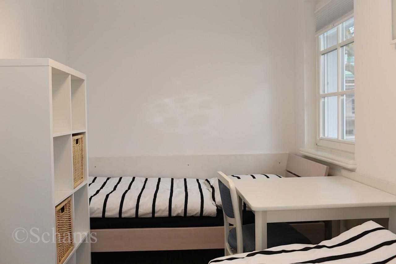 Ostseelagune Zingst, Exklusive Dhh, Strandnah, Sauna, Kamin, 3 Sz, 2 Baeder, Glasfaser, Haustierfrei, Garten Mit Suedterrasse, E-Ladesaeule, 2 Stellplaetze, Strandkorb, Fahrradschuppen, Waschmaschine, Trockner, Nichtraucher Extérieur photo
