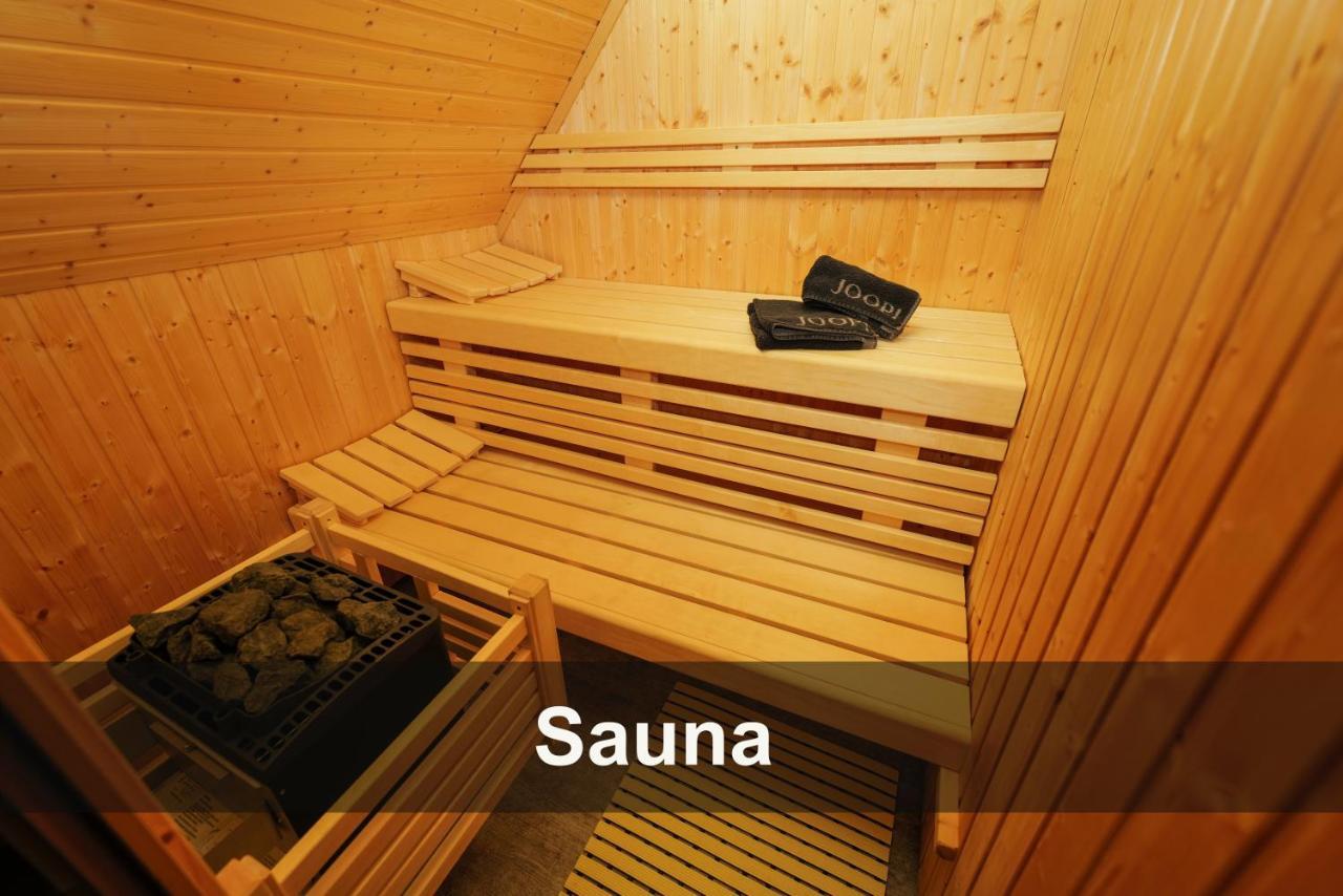Ostseelagune Zingst, Exklusive Dhh, Strandnah, Sauna, Kamin, 3 Sz, 2 Baeder, Glasfaser, Haustierfrei, Garten Mit Suedterrasse, E-Ladesaeule, 2 Stellplaetze, Strandkorb, Fahrradschuppen, Waschmaschine, Trockner, Nichtraucher Extérieur photo