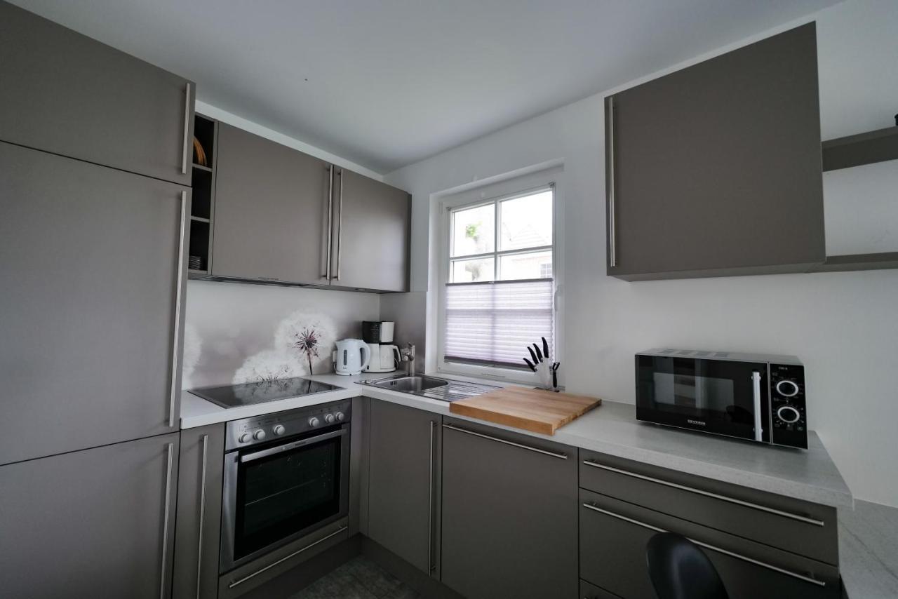Ostseelagune Zingst, Exklusive Dhh, Strandnah, Sauna, Kamin, 3 Sz, 2 Baeder, Glasfaser, Haustierfrei, Garten Mit Suedterrasse, E-Ladesaeule, 2 Stellplaetze, Strandkorb, Fahrradschuppen, Waschmaschine, Trockner, Nichtraucher Extérieur photo