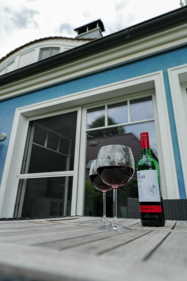 Ostseelagune Zingst, Exklusive Dhh, Strandnah, Sauna, Kamin, 3 Sz, 2 Baeder, Glasfaser, Haustierfrei, Garten Mit Suedterrasse, E-Ladesaeule, 2 Stellplaetze, Strandkorb, Fahrradschuppen, Waschmaschine, Trockner, Nichtraucher Extérieur photo