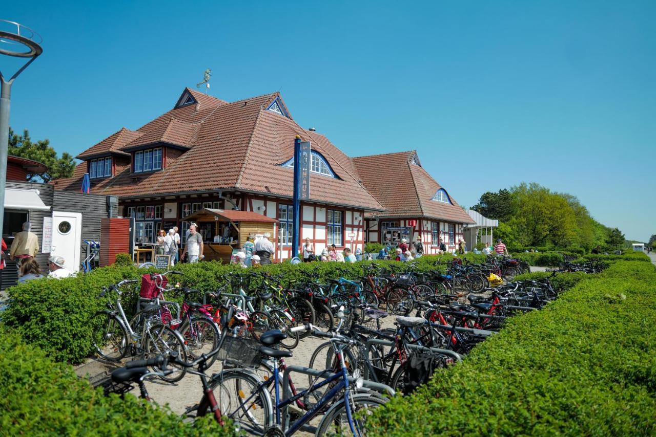 Ostseelagune Zingst, Exklusive Dhh, Strandnah, Sauna, Kamin, 3 Sz, 2 Baeder, Glasfaser, Haustierfrei, Garten Mit Suedterrasse, E-Ladesaeule, 2 Stellplaetze, Strandkorb, Fahrradschuppen, Waschmaschine, Trockner, Nichtraucher Extérieur photo